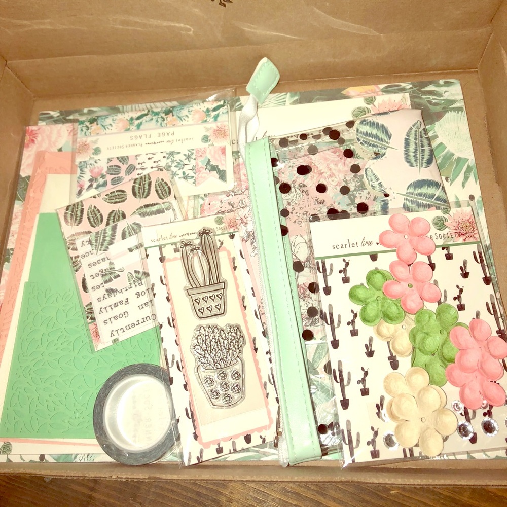 ✨THE PLANNERS SOCIETY MAY SUBSCRIPTION BOX✨